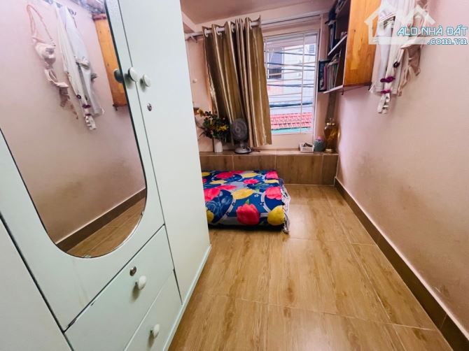 1/ TÂN PHÚ - 2 TỈ - 3 TẦNG - HXH THÔNG 5M - SHR HC ĐỦ 3 TẦNG - 2PN - DTSD 25M2 - LÊ NGÃ - 1