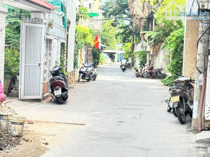 BÁN CĂN NHÀ 3 TẦNG KIỆT 4M Ô TÔ ĐẬU NGÀY ĐÊM - KẸP THÊM KIỆT 2M5 BÊN NHÀ - HOÀ CƯỜNG BẮC - 1