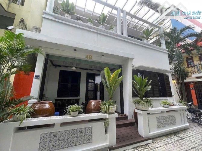 Cho thuê nhà mặt tiền Quận 1 – Phan Kế Bính - 1