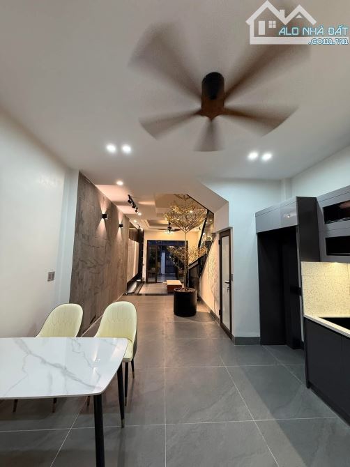 Phong cách mới 100% ! 🏡🏡🏡 Cần bán Nhà 3 tầng xây mới ngõ đường Giải Phóng - Nan Định: - 1