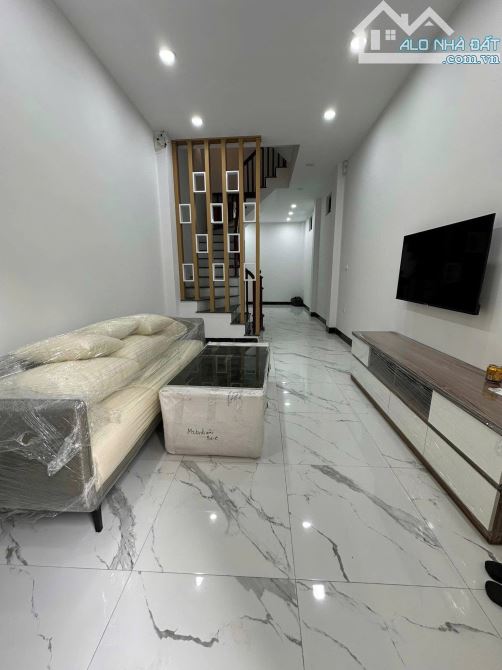 Bán Nhà Di Trạch - Hoài Đức, 34m²*4Tầng 5PN, Lô Góc 3 Thoáng, Ngõ Nông, Ôtô Gần Chợ Trường - 1