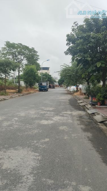 BÁN LÔ ĐẤT DCDV CHU MẪU PH VÂN DƯƠNG BN - 1