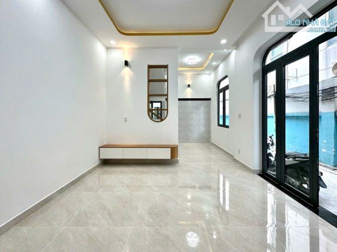 🏩 MẶT TIỀN HỤT LÔ GÓC TRẦN QUANG KHẢI - 3 TẦNG BTCT NGANG 4.2M - SỔ A4 - NHỈNH 9 TỶ - 1