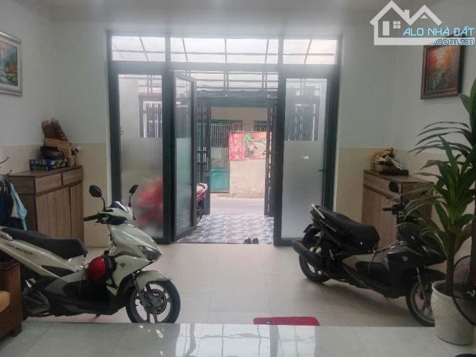 NHÀ 4 TẦNG NỞ HẬU ĐẸP, NỘI THẤT CAO CẤP.GẦN NGÃ 4 QUANG TRUNG GIÁ 7 TỶ 8 - 1