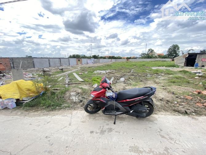 3187m2 Lúa bao gồm 500m2 Thổ MT liên ấp 4M, tại KCN Thuận Đạo, giá 13 tỷ - 1