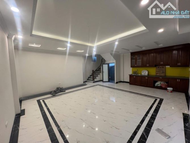 🌟 NHÀ ĐẸP 5 TẦNG – GẦN PHỐ – MẶT TIỀN RỘNG – PHÚC LỢI, LONG BIÊN 🌟 - 1