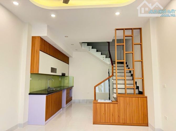 Siêu phẩm cần chuyển nhượng xây 6 tầng lô góc ôtô tránh kinh doanh ở dương quang hàm - 1