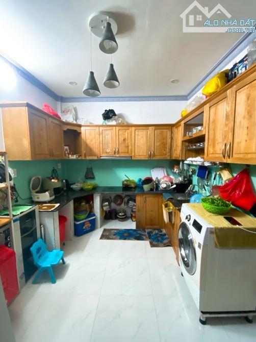 HOT HOT, Quận 8, Dương Bá Trạc, 3 tầng, sát hẻm xe hơi, 4,5x12m, chỉ 5,3tỷ - 1