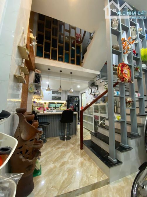 TT CỔ BI – GIA LÂM - NHÀ 3 TẦNG DÂN XÂY CƯC KỲ TÂM HUYẾT – 32M² –MT 4M - 5M  Ô TÔ ĐỖ-5,3TỶ - 1