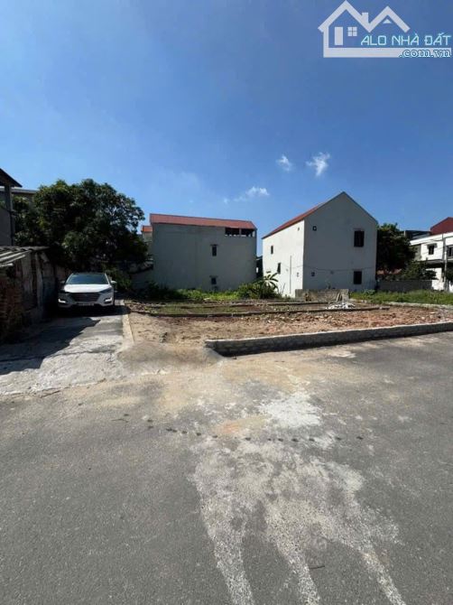 🌿 CHỦ BÁN ĐẤT ĐẸP 142m² – MT 8,3m – Ô TÔ TRÁNH, VÀO NHÀ – VĂN GIANG, GẦN ECOPARK - 1