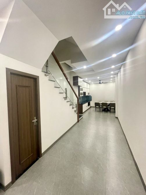 NGỌC THỤY_LONG BIÊN - 4 Tầng dân xây, 10m ra ô tô tránh, 9 Tỷ về ở ngay - 1