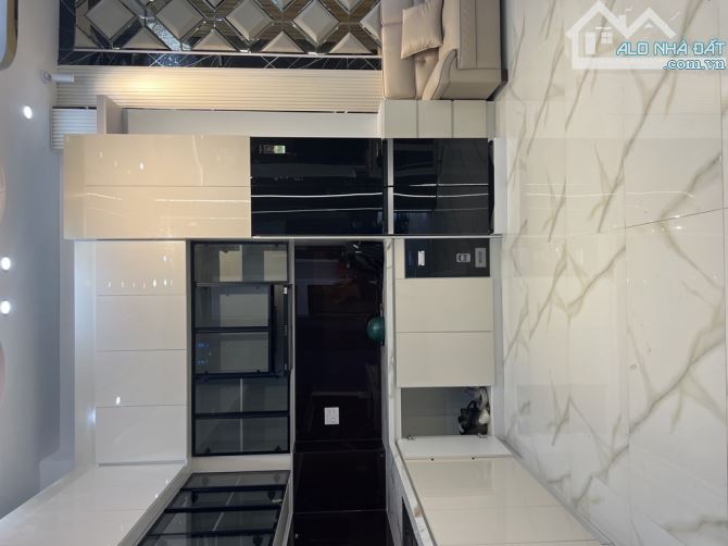 🏡 CHỈ HƠN 7TỈ - 4 TẦNG – NGANG 8M – CÓ THANG MÁY, GARA – 4PN - HUỲNH THỊ ĐỒNG - 1