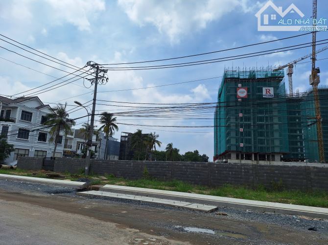 ĐẤT LÒ LU - PHÂN LÔ VUÔNG VỨC SÁT BÊN ĐÔNG TĂNG LONG– DT 152M² – GIÁ CHỈ 7.2 TỶ - 1