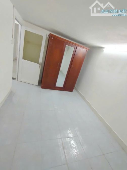 Bán nhà 97m2 hẻm xe hơi đường Nguyễn Văn Tăng gần Vinhomes Q.9. Giá 4.9 tỷ - 1