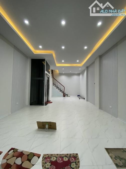 BÁN NHÀ DÂN XÂY DƯƠNG NỘI – 32M² – 5 TẦNG – Ô TÔ ĐỖ SÁT  CỬA – GIÁ CHỈ HƠN 5 TỶ - 1