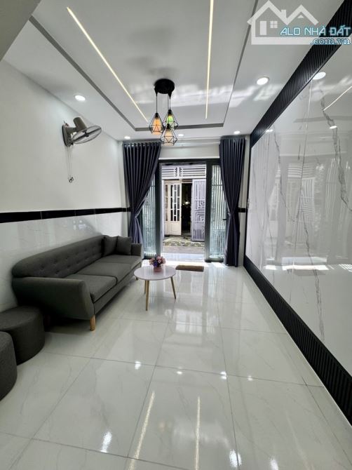 💥  Bán nhà 2 tầng Nguyễn Duy Cung, DT 3x10m- Giá nhỉnh 3 tỷ - 1