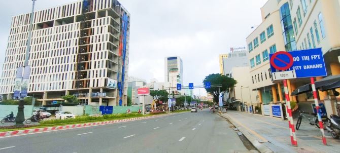 Bán cặp đất 211 m2 ngang 9m đường Nguyễn Văn Linh cho Highlands thuê 120tr/tháng. - 1