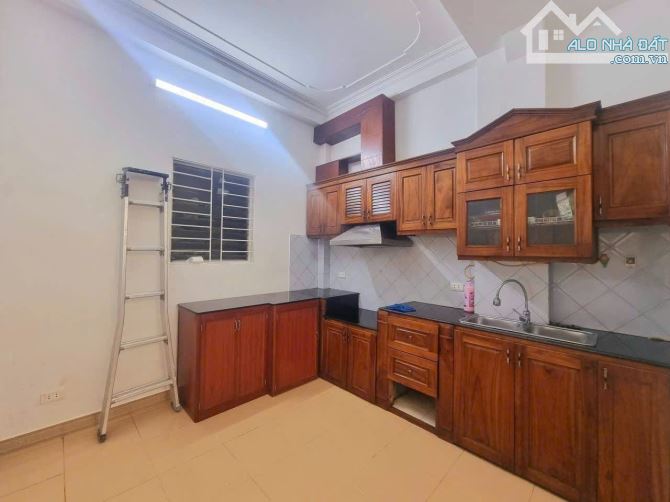 Bán nhà ngõ 59 Hoàng Cầu Ô tô qua nhà Ngõ thông Kinh doanh DT 39m 14 tỷ - 1