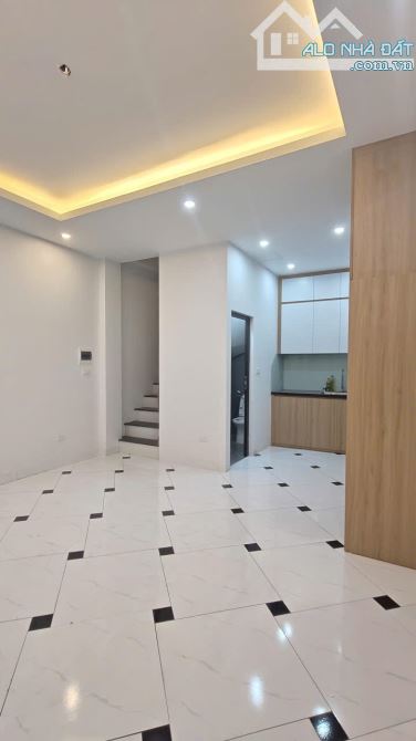 NHÀ ĐẸP BẮC TỪ LIÊM – 31M² – MT 4,3M – GIÁ 5,1 TỶ – Ô tô đỗ cổng – Ngõ thông – Khu phân lô - 1