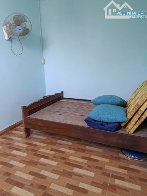 Bán nhà cấp 4 có gác hẻm Nguyễn Khuyến - P. Vĩnh Hải - TP. Nha Trang. Dt 09m2 giá 3 tỷ - 12