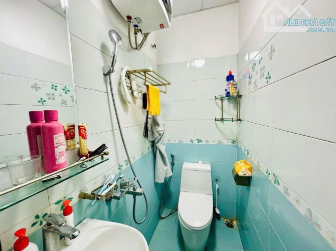 NGÕ NÔNG GẦN PHỐ - VÀI BƯỚC CHÂN RA  HỒ ĐIỀU HOÀ - NHÀ ĐẸP Ở LUÔN - TẶNG NỘI THẤT - 12