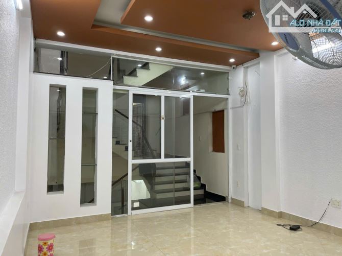 🏠 *Cho Thuê Nhà Mặt Đường Nhánh Quán Nam* - 13