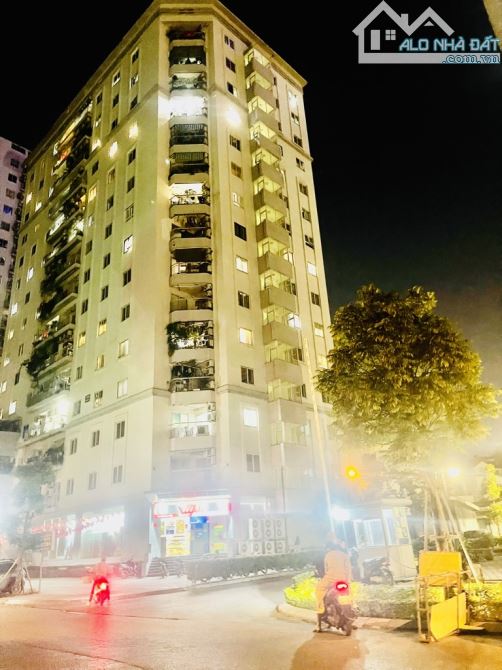 Bán căn hộ chung cư Xuân La - Tây Hồ, 102m *3 ngủ, full tiện ích, full nội thất, 9.9tỷ - 13