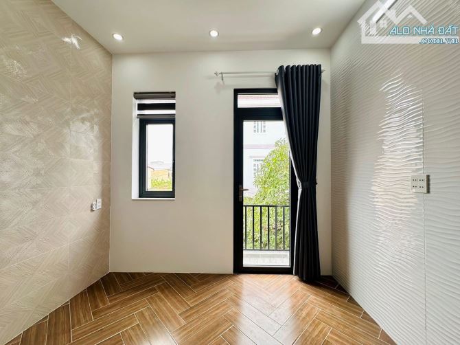 Nhà Trệt Lầu Hẻm 27 Hồ Trung Thành thông ra hẻm 71 Lê Hồng Phong - 15