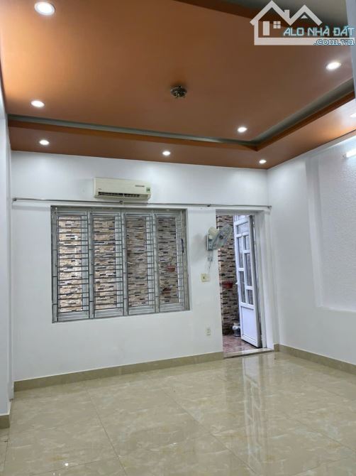 🏠 *Cho Thuê Nhà Mặt Đường Nhánh Quán Nam* - 15