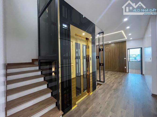 Nhà mặt đường xây mới độc lập có thang máy tại Lê Chân - 19