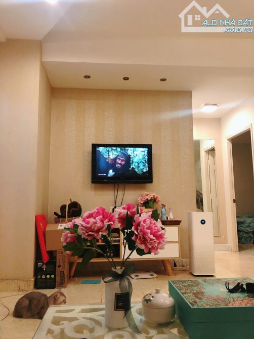 Bán chung cư Tôn Thất Thuyết - 61m2 2pn 1wc - 3 tỷ 7 ( đã có sổ ) - 2