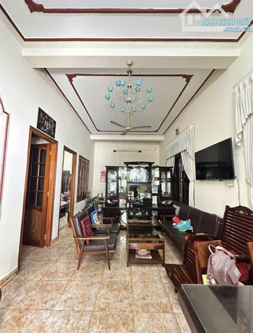 Bán nhà mặt tiền Tản Viên 145m2 ngang 7.9m giá 13.5tỷ - 3