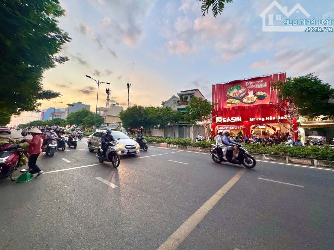 Chỉ 30 Tỷ-Sở Hữu Ngay Lô Đất 150m2(10mx15m) Mặt Tiền Kinh Doanh Lê Văn Việt,Quận 9 - 2