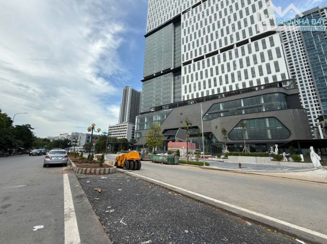 Cho thuê Tầng 1 rox 136 Hò Tùng Mậu, 270 m2, cực vip đẹp giá 267 triệu/tháng - 2