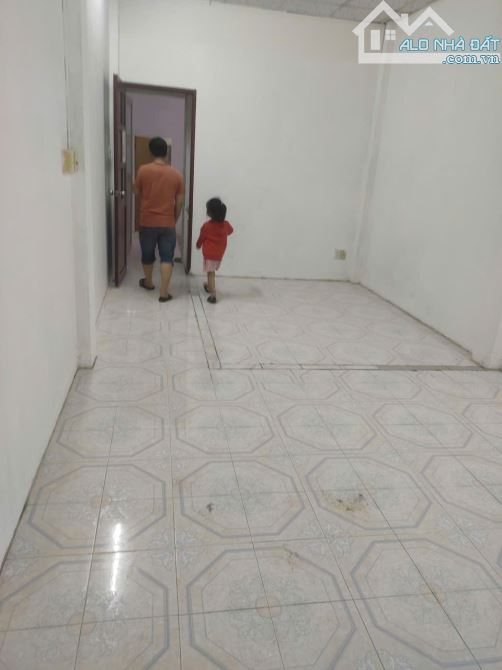 Nhà hẻm 1 sẹc Lê Văn Thọ, 4mx22m, lầu đúc, 4PN, hẻm 4m thông, giá 10 triệu - 2