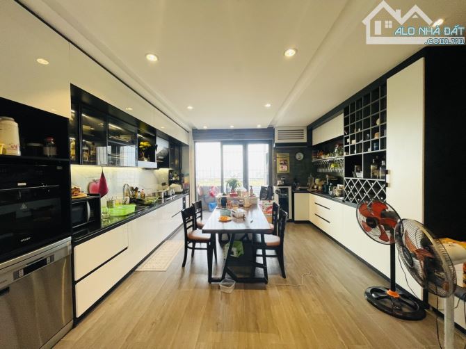 NHÀ 8 TẦNG – MẶT TIỀN QUẢNG NGÃI 10.5M – THANG MÁY XỊN – GIÁ CHỈ 12 TỶ - 2