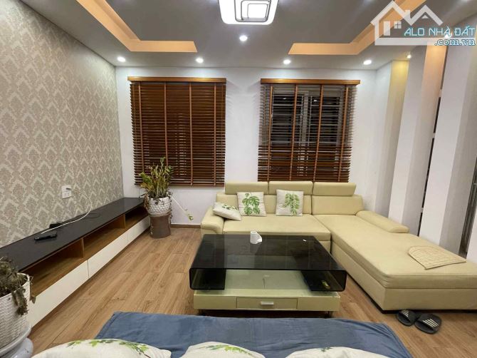 NGÕ MINH KHAI CÔNG KHAI 25 TỶ MẶT NGÕ RỘNG NHÀ 6 TẦNG KINH DOANH KHỦNG - 2