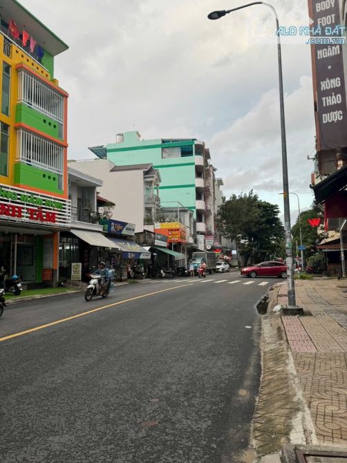 Bán Nhà Mặt Tiền Đường Trần Hưng Đạo, Phường Tân Thành, Quận Tân Phú, Hồ Chí Minh - 2