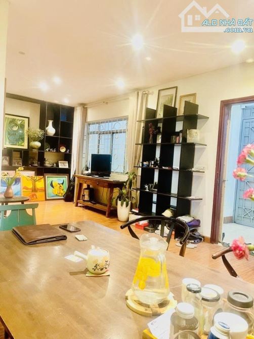 Bán gấp căn chung chư mặt phố TRƯƠNG ĐỊNH 100m2 giá tốt - 2