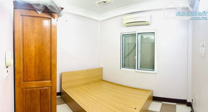 BÁN NHÀ PHỐ TỨ LIÊN- MỚI XÂY- LÔ GÓC 2 THOÁNG - GẦN PHỐ - GẦN Ô TÔ-THANG MÁY -DT41M- 5TẦNG - 2