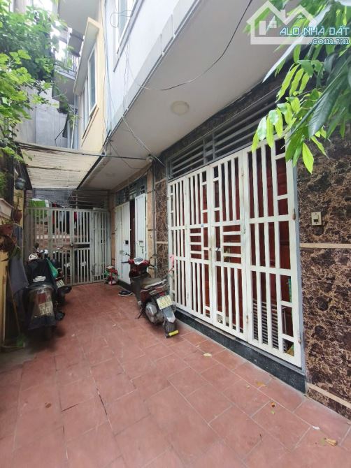 DÂN XÂY – KIM ĐỒNG – GIẢI PHÓNG – HOÀNG MAI 44m² – 5 TẦNG – MT 5m – 3 NGỦ – GIÁ NHỈNH 8 TT - 2