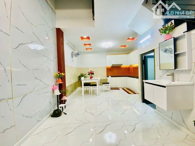 NHÀ 4 TẦNG LỆCH TẦNG - HẺM XE HƠI 5M VÀO NHÀ - 51M2 ( 4 X 12 ) - 2