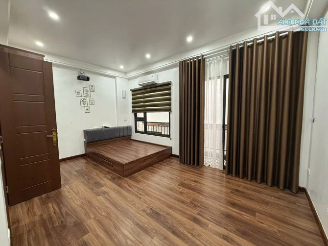 Cực hiếm phố Nguyên Hồng, ô tô tránh, kinh doanh – 50m² chỉ 25 tỷ. - 2