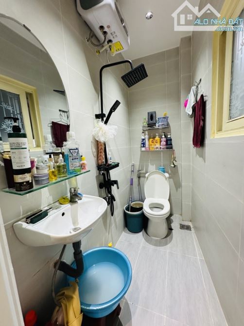 Bán nhà Nguyên Hồng P1 Gò Vấp 2 tầng kiên cố 39m2 nhỉnh 4 tỷ - 2