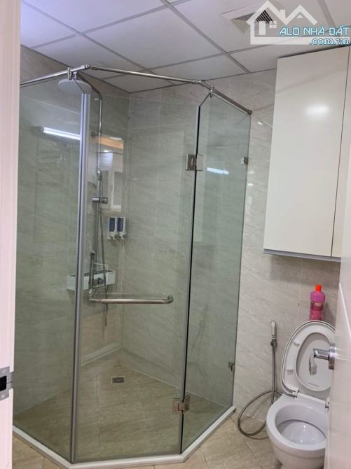 Cho thuê căn hộ tập thể A6 Thanh Xuân – Khuất Duy Tiến DT 36m x tầng 5, đủ đồ, 5tr/th - 2