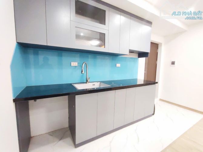 Bán nhà ô tô đỗ cửa Tân mai - Hoàng Mai - 70 m2 - 3 ngủ - 3,65 tỷ ,giá rẻ - 2