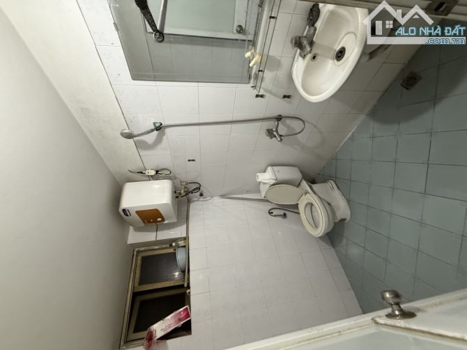 Lý Nam Đế - NHÀ 5 TẦNG + CỬA HÀNG MẶT PHỐ - 54m MT4m chỉ 22.5 tỷ - SĐCC VUÔNG ĐẸP - 2