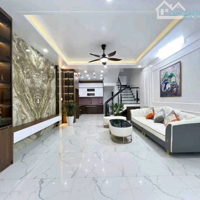 Bán nhà Kim Ngưu, Hai Bà Trưng, 45m2, 5 tầng, ô tô tránh, nhà mới, giá 11.5 tỷ - 2