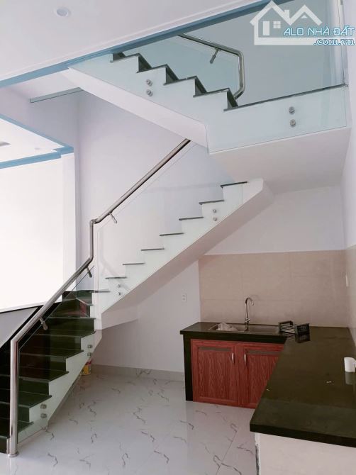 Chủ gửi bán căn nhà gần ngã ba Lộc Sơn - 2