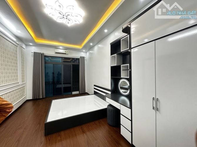 Bán nhà Ô chợ dừa, khu phân tô tải đỗ cửa, diện tích 36.9m2, 4 tầng, 4m mặt tiền, giá 10T - 2